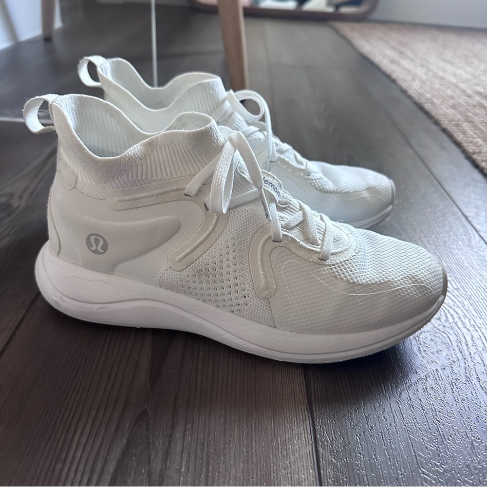 lululemon athletica Women's Cream Athletic Shoes